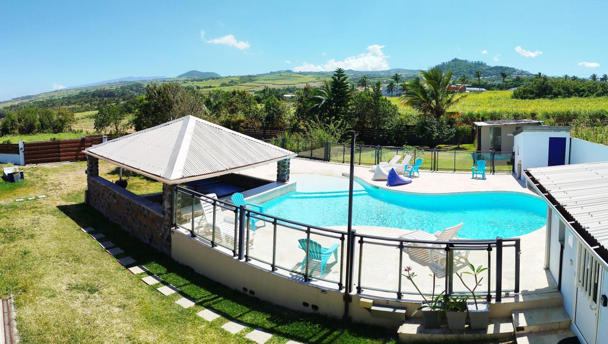 Maison Les Cocotiers De Plaiz'Anse Petite Île Екстериор снимка