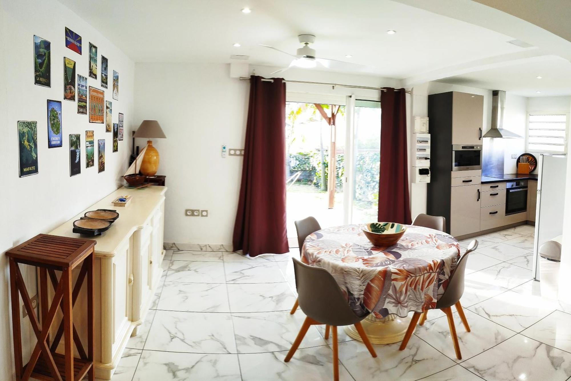 Maison Les Cocotiers De Plaiz'Anse Petite Île Екстериор снимка