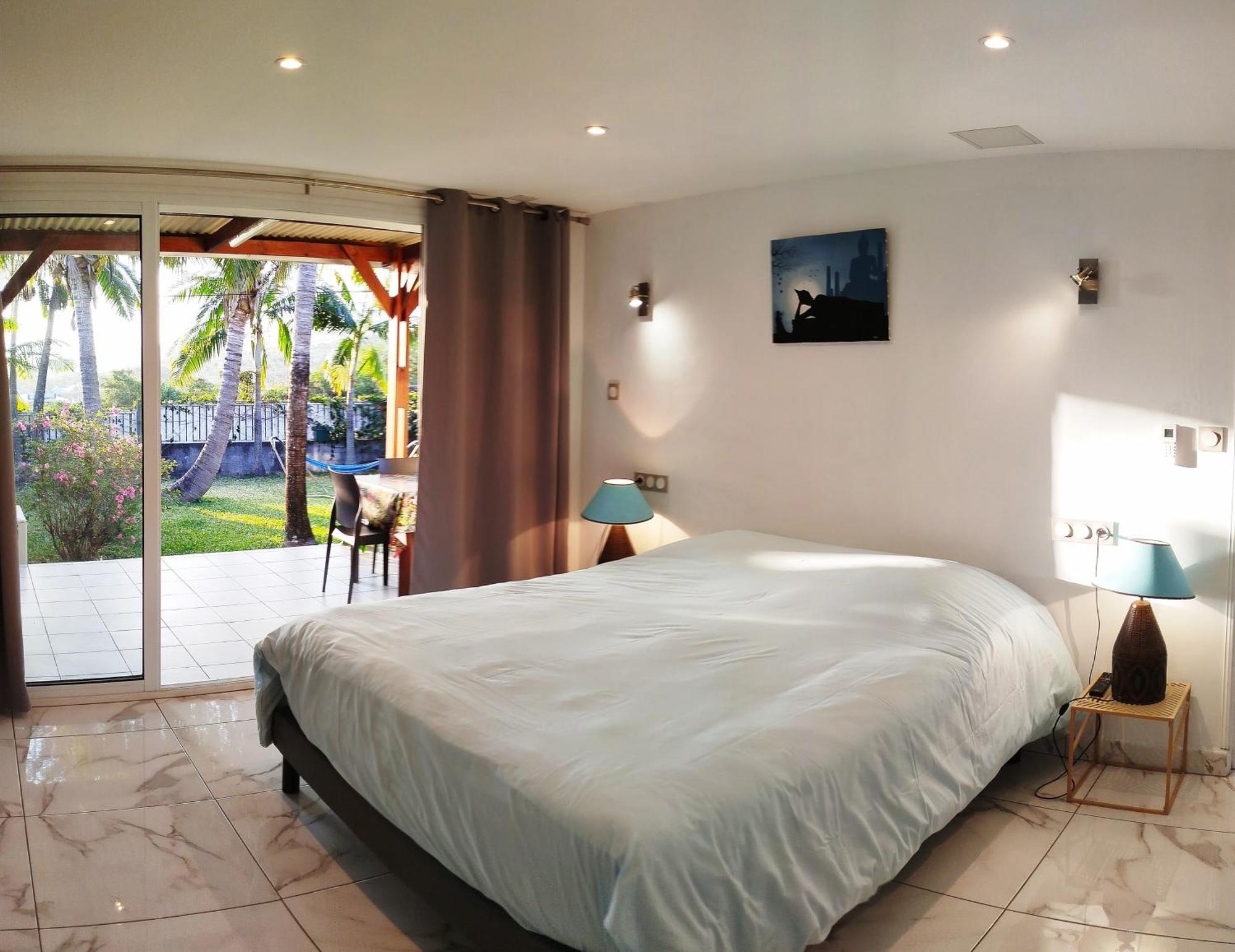 Maison Les Cocotiers De Plaiz'Anse Petite Île Екстериор снимка