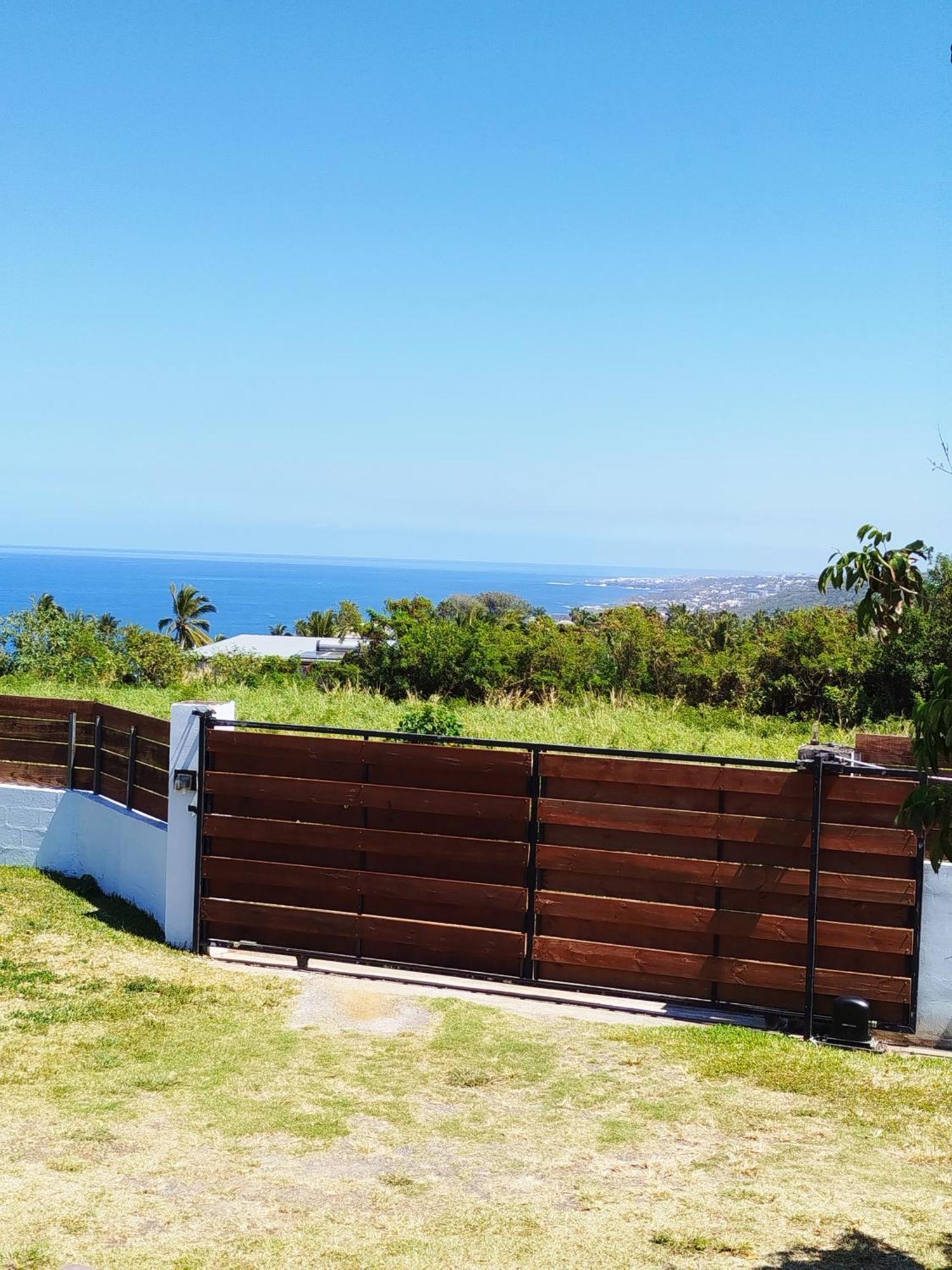 Maison Les Cocotiers De Plaiz'Anse Petite Île Екстериор снимка